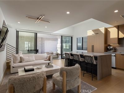 1/2 Orchid Ave