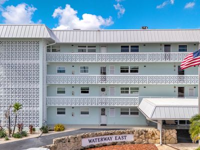 325 Causeway C302