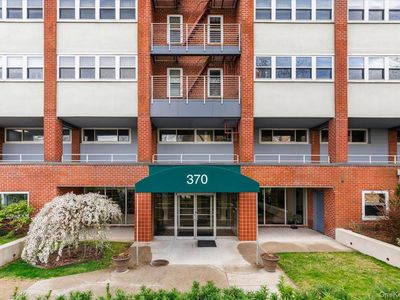 370 Westchester Avenue #5C