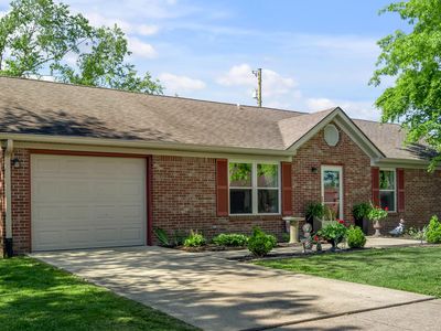 Property at 102 Parkwood Dr, Wilmore, KY
