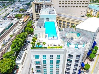 7275 SW 90th Way APT 210