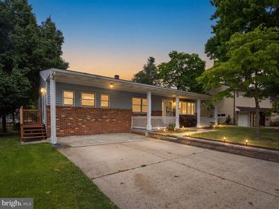 605 Carolyn Rd