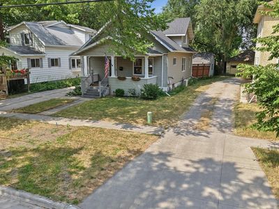 1433 2nd Ave S