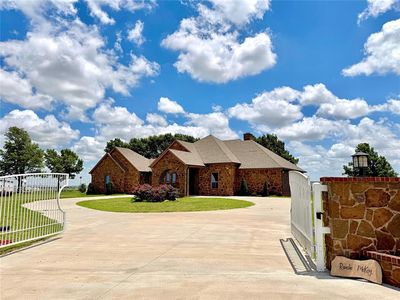 1415 County Street 2802