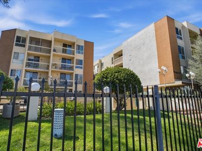 5143 Bakman Ave APT 203