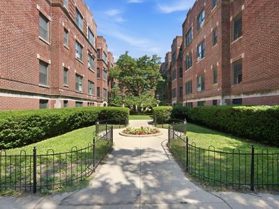 5551 S Kimbark Ave APT 14