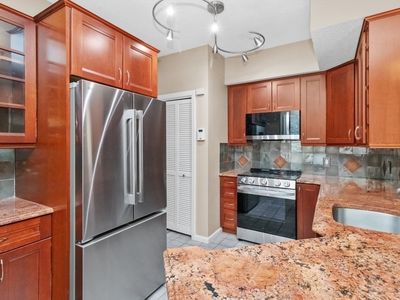 49 Bradford Commons Ln #49