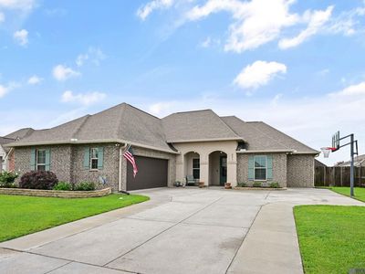 6211 Soaring Dr