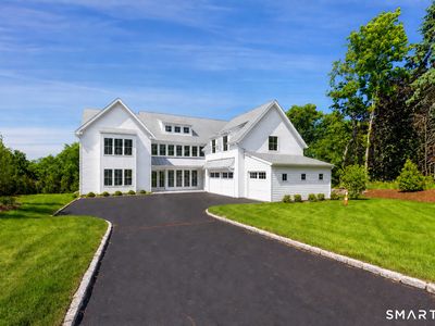13 Edgemarth Hill Road