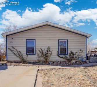 973 Desert Cir