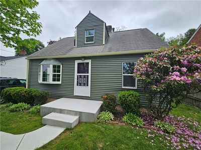 520 Joffre St