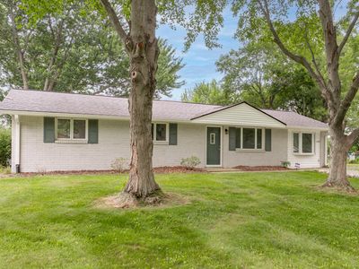 638 Karen Dr