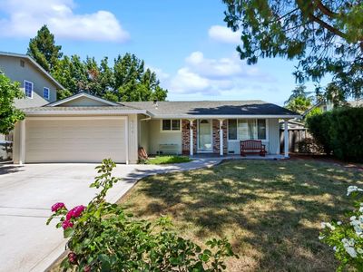 6175 Oneida Dr