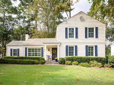 1956 Greystone Rd NW