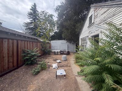 519 University Dr