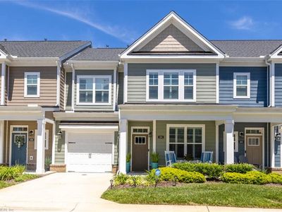 104 Sanctuary Dr