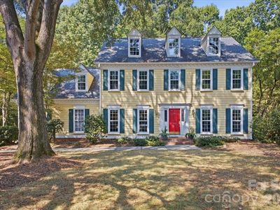 9423 Braemar Trl