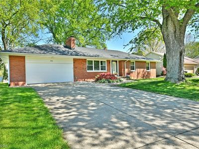 2548 Hilltop Dr