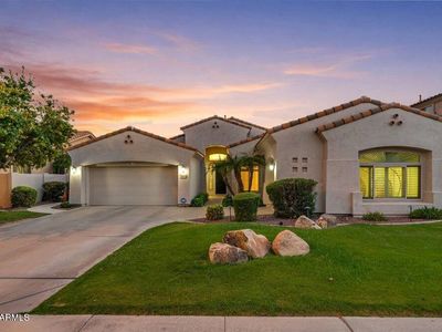 1613 W KAIBAB Drive