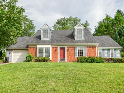 132 Regent Dr