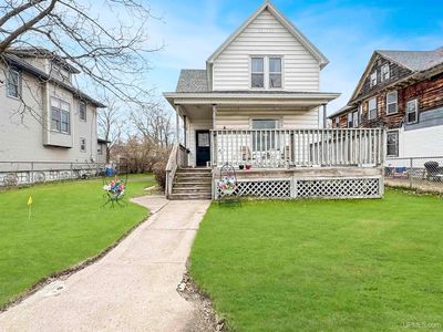 Property at 211 N 16th St, Escanaba, MI