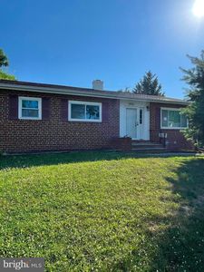 1034 Lakemont Rd