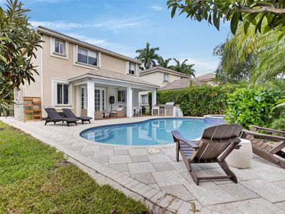 Property at 1401 Canary Island Dr, Weston, FL
