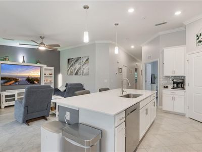 6082 National BLVD #124