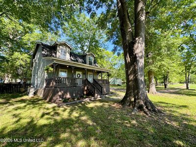 128 Jones St SE