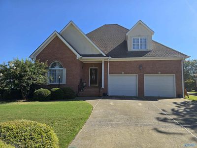312 Lakepoint Dr