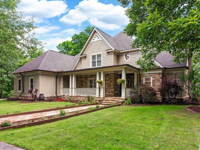 895 Poplar Springs Trl