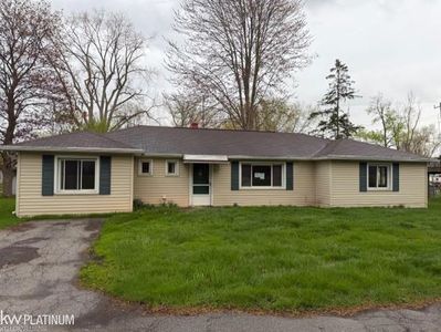 5439 River Rd