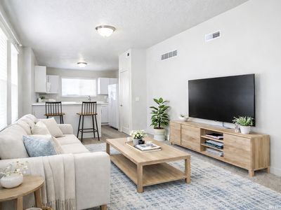 1700 S Sandhill Rd #F401