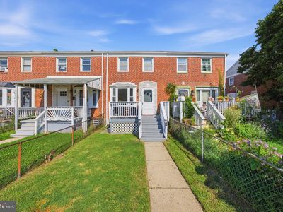 1930 Dineen Dr