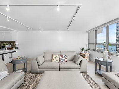 11 Island Ave APT 1009