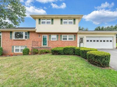 4948 N Lake Dr