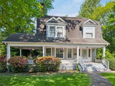 261 Beechwood Ave