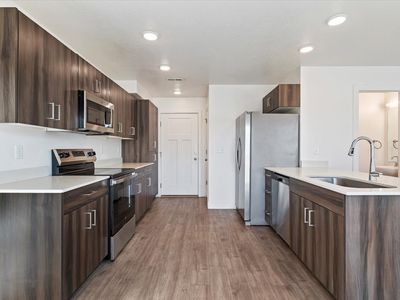 1177 W Shady Brook Ln Unit 4