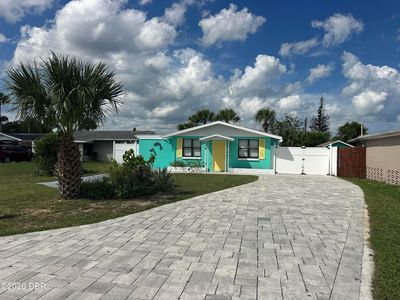 49 Alamanda Dr