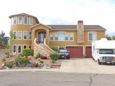 2269 W Crestview Cir