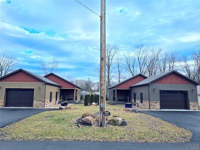 1416-1418 Pioneer Ave