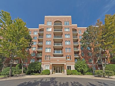 370 S Western Ave APT 701