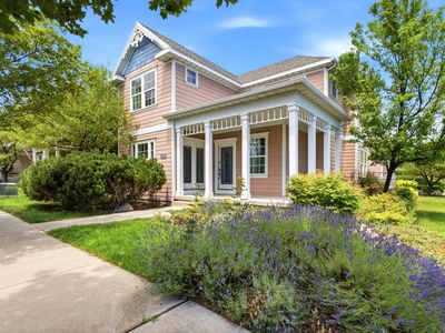 4304 W Blackshear Dr