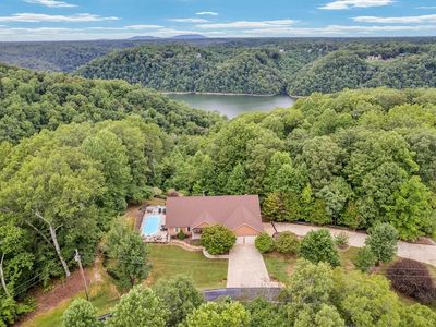 1005 Riverwatch Trce