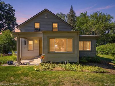 301 Field Rd