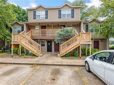 2104 N Garland Ave APT 2