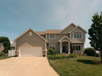 1000 Rolling Hills Ct