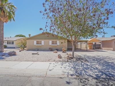 701 E Hacienda Dr