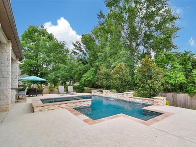 129 Larkhaven Dr