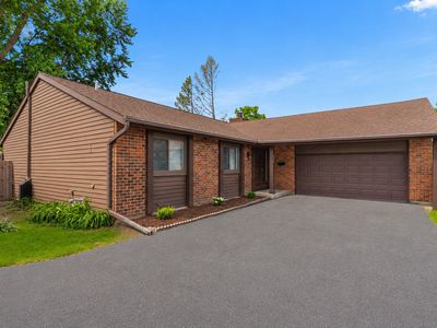 743 Parkview Ct